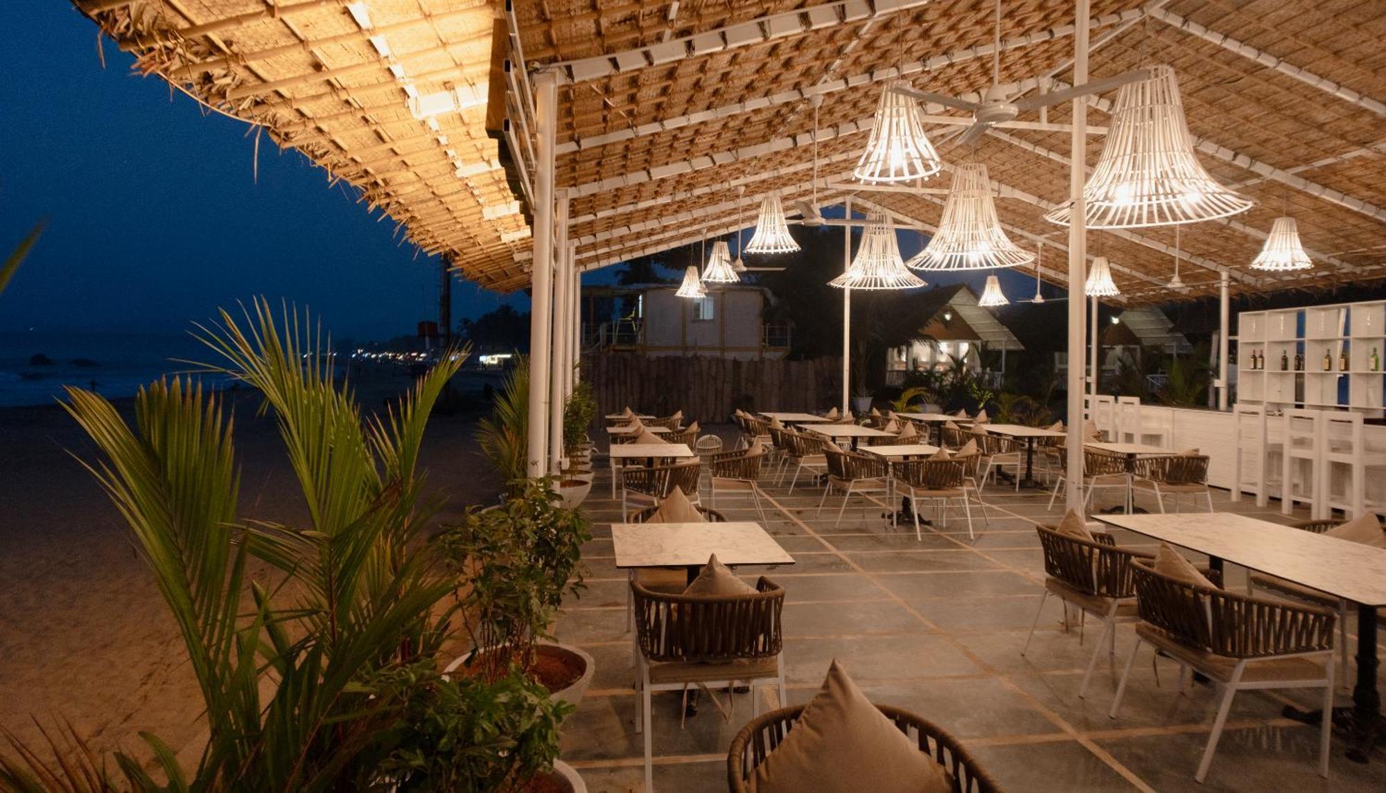 Royal Agonda Hotel Exterior photo