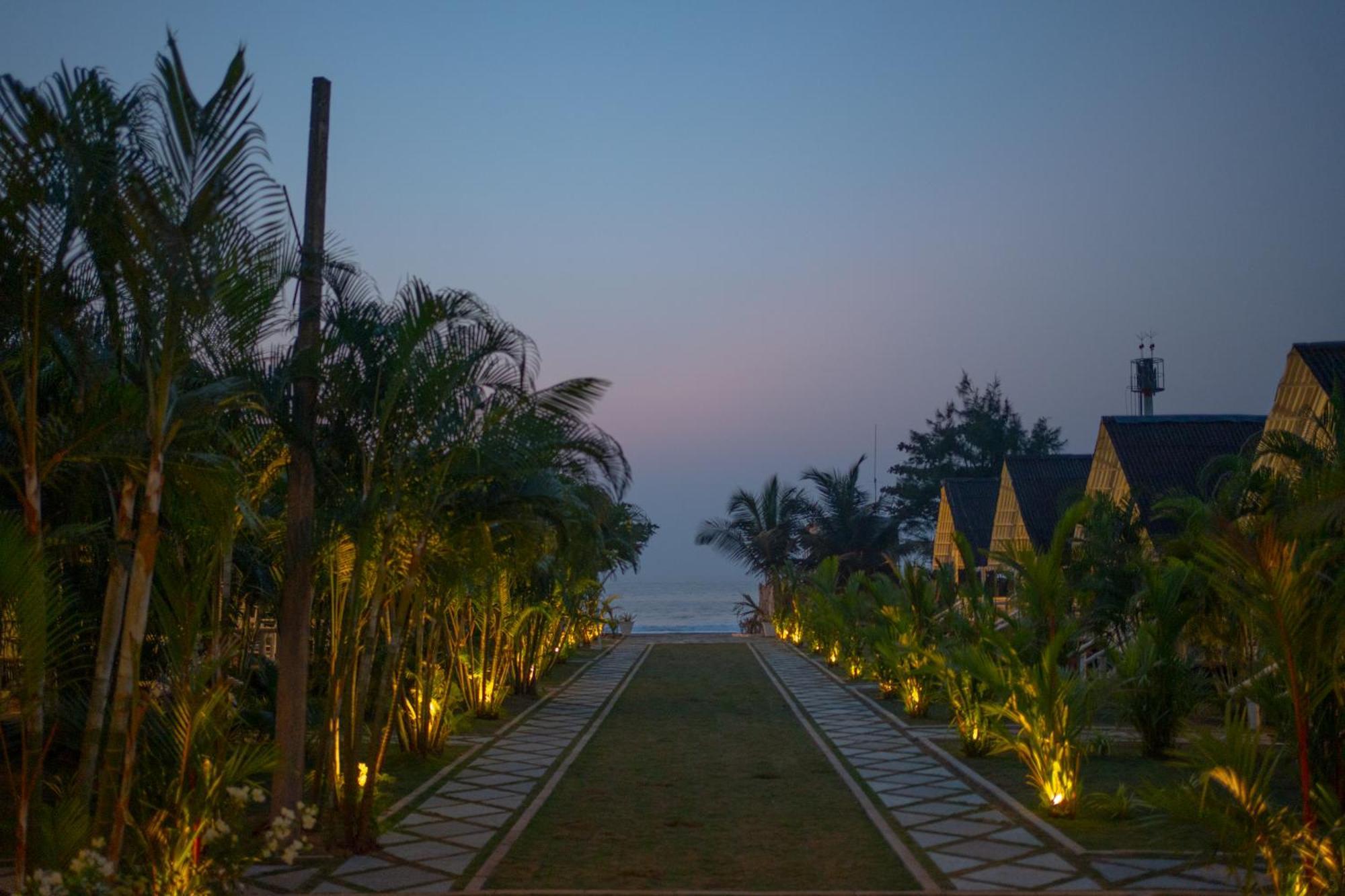 Royal Agonda Hotel Exterior photo