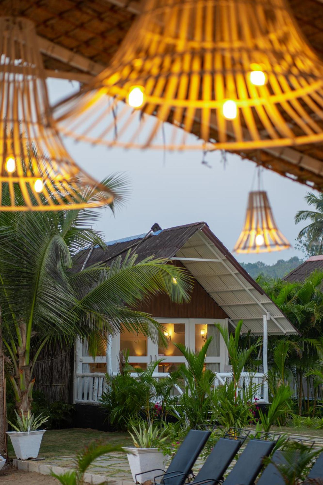 Royal Agonda Hotel Exterior photo